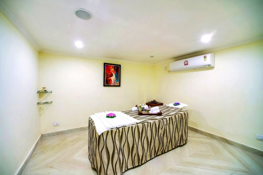 Royal Sarovar Portico-2